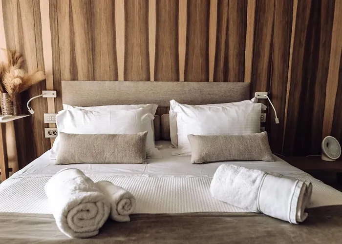 Avgoustos Suites Naxos